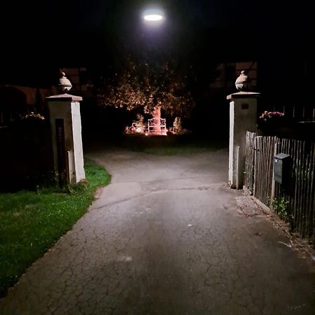 Monteur-Ferienwohnung Ot Naundorf Naundorf  외부 사진